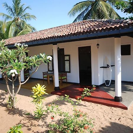 The Danish Villa Resort Arugam Bay Quarto foto
